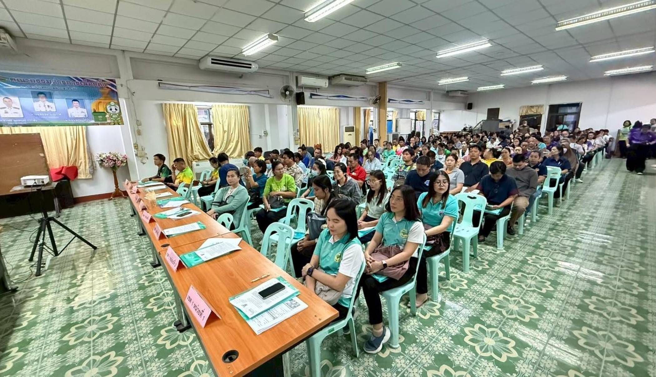ศูนย์ประสานงานการเลือกตั้งเทศบาลตำบลเด่นชัย จัดการอบรมเจ้าพนักงานผู้ดำเนินการเลือกตั้ง (กปน./รปภ.) 