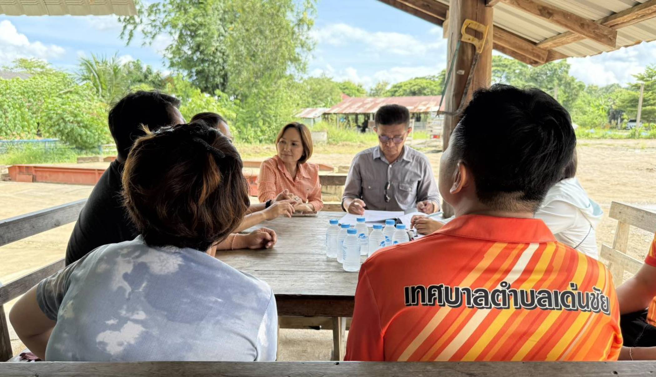 เทศบาลตำบลเด่นชัย ตรวจสอบข้อร้องเรียน จำนวน ๒ เรื่อง เพื่อแก้ไขปัญหาความเดือดร้อนและติดตามผลตามข้อแนะนำ ในพื้นที่เขตเทศบาล